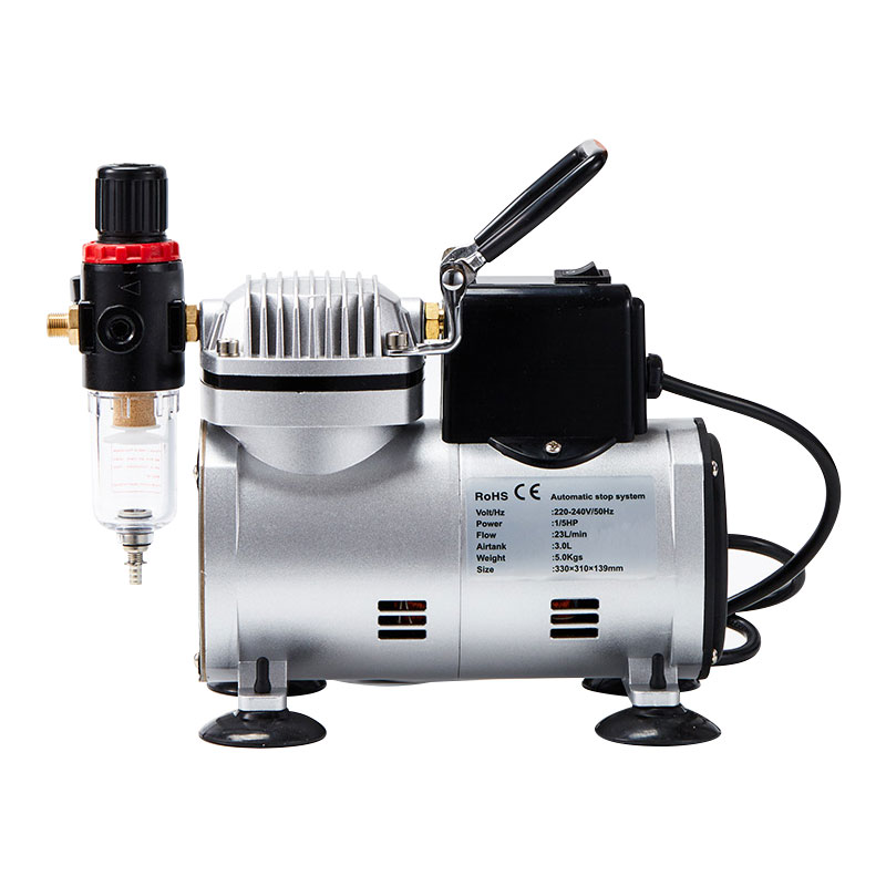 BT-18 Airbrush Compressor a Airbrush